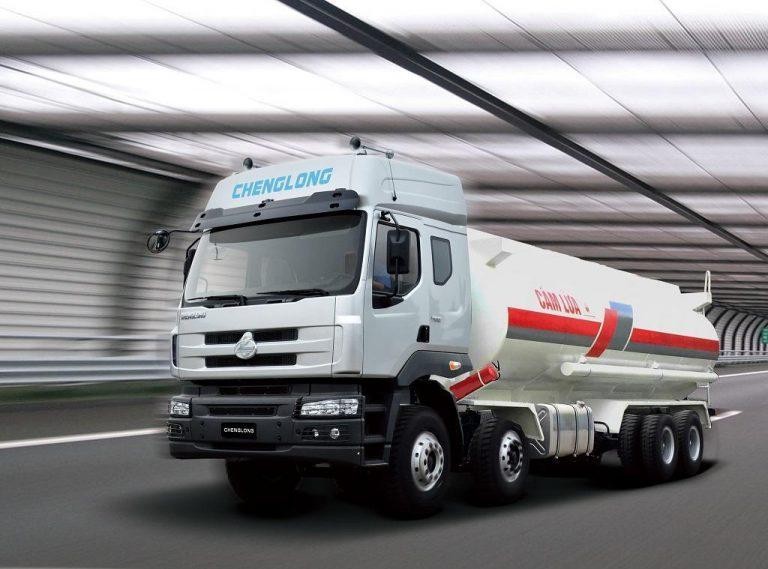 xe tai xitec 310 hp 8x4 768x569 1
